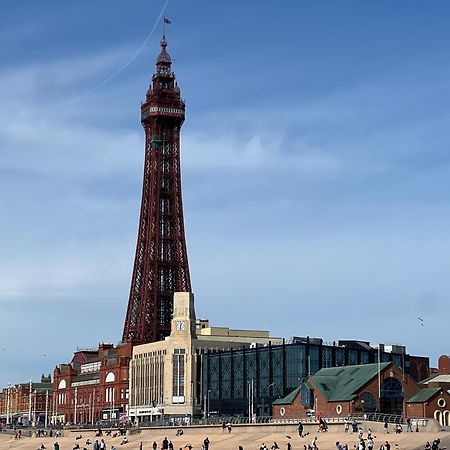 The Woodleigh Family Hotel Blackpool Esterno foto