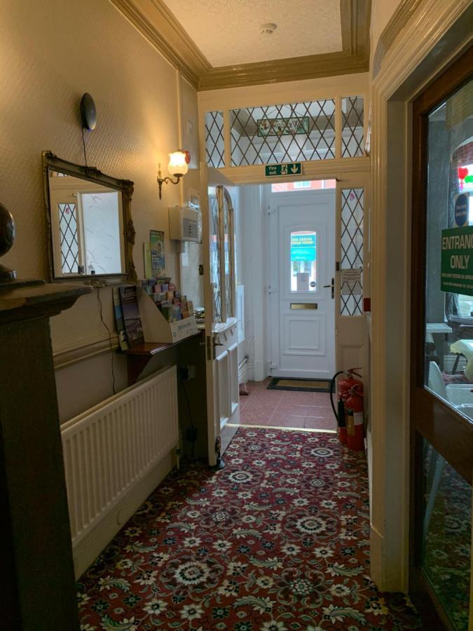 The Woodleigh Family Hotel Blackpool Esterno foto